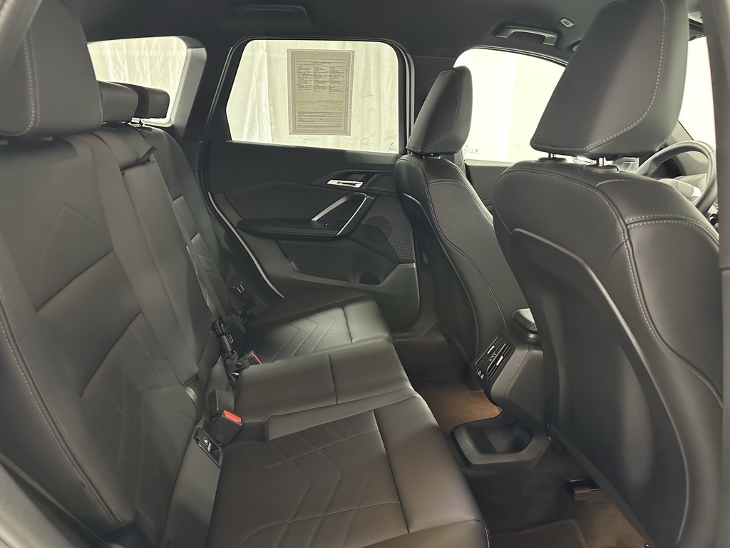 2025 BMW X1 xDrive28i Image 18 of 66