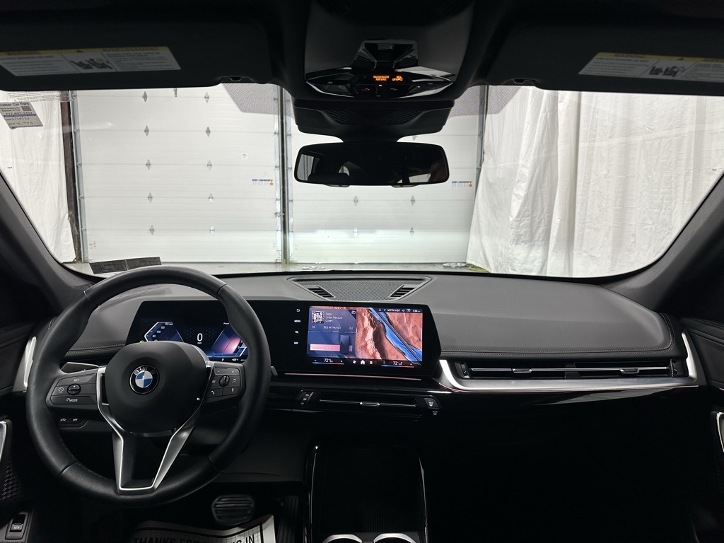2025 BMW X1 xDrive28i Image 30 of 66