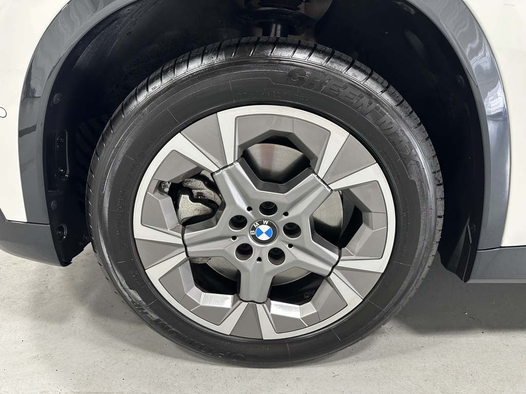 2025 BMW X1 xDrive28i Image 13 of 66