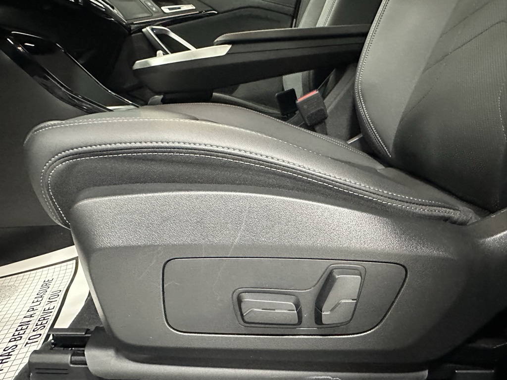 2025 BMW X1 xDrive28i Image 56 of 66