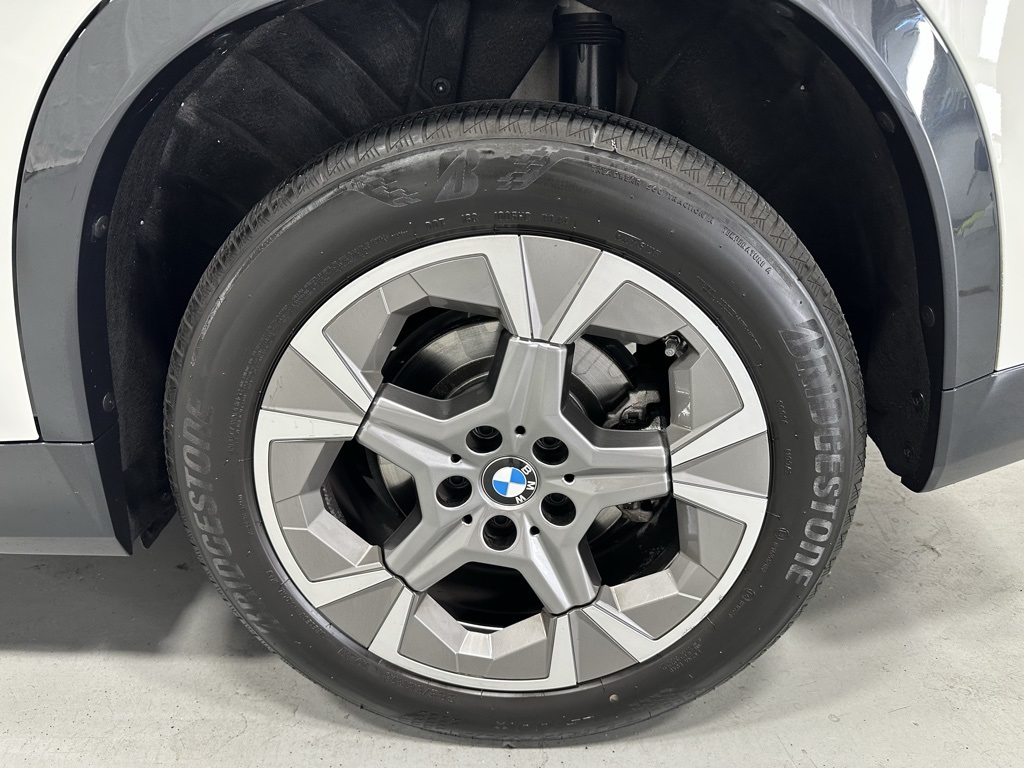 2025 BMW X1 xDrive28i Image 14 of 66