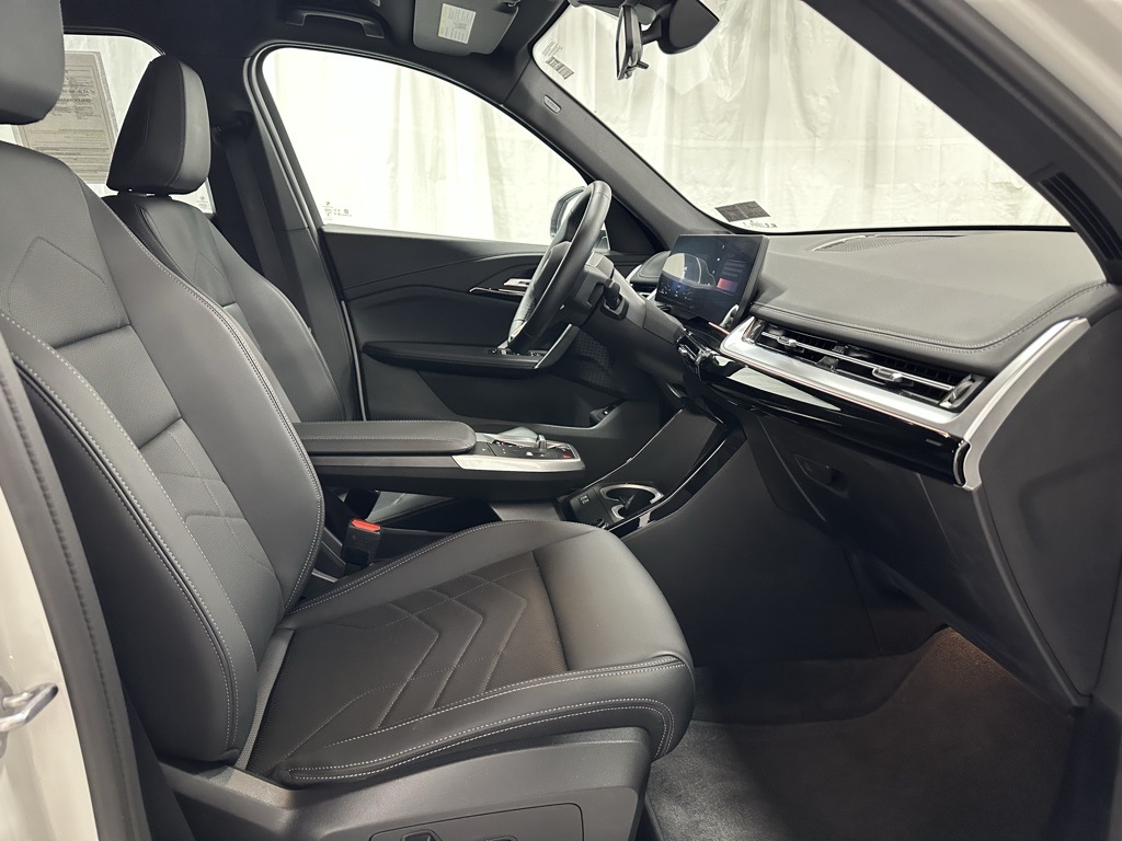 2025 BMW X1 xDrive28i Image 20 of 66