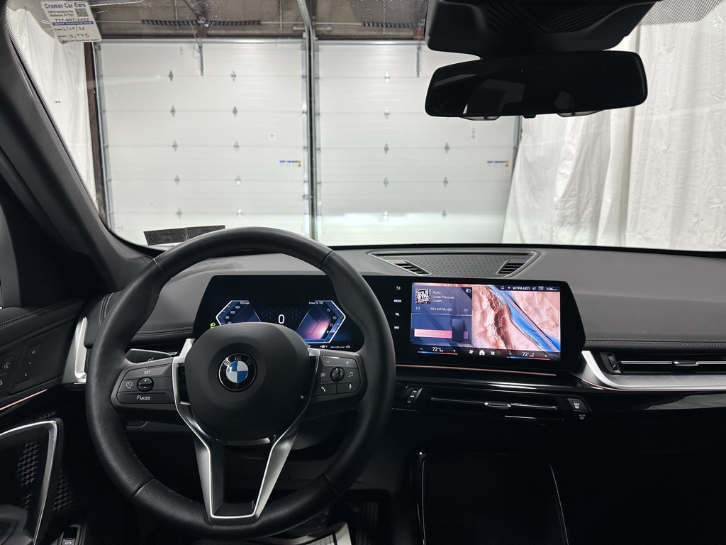 2025 BMW X1 xDrive28i Image 31 of 66
