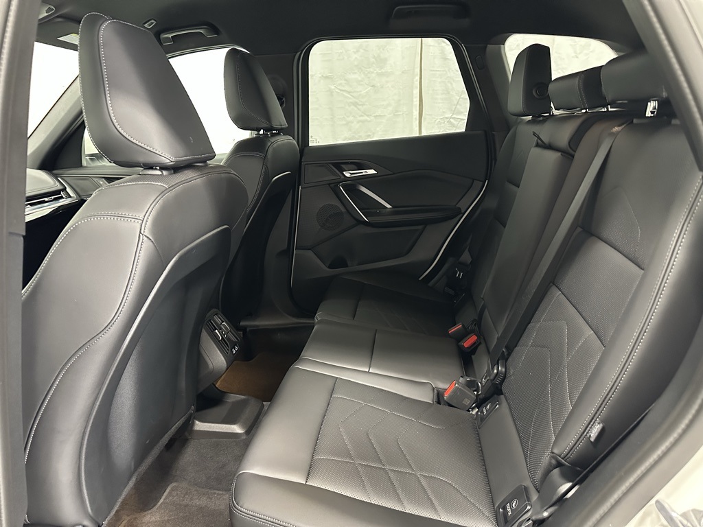 2025 BMW X1 xDrive28i Image 27 of 66