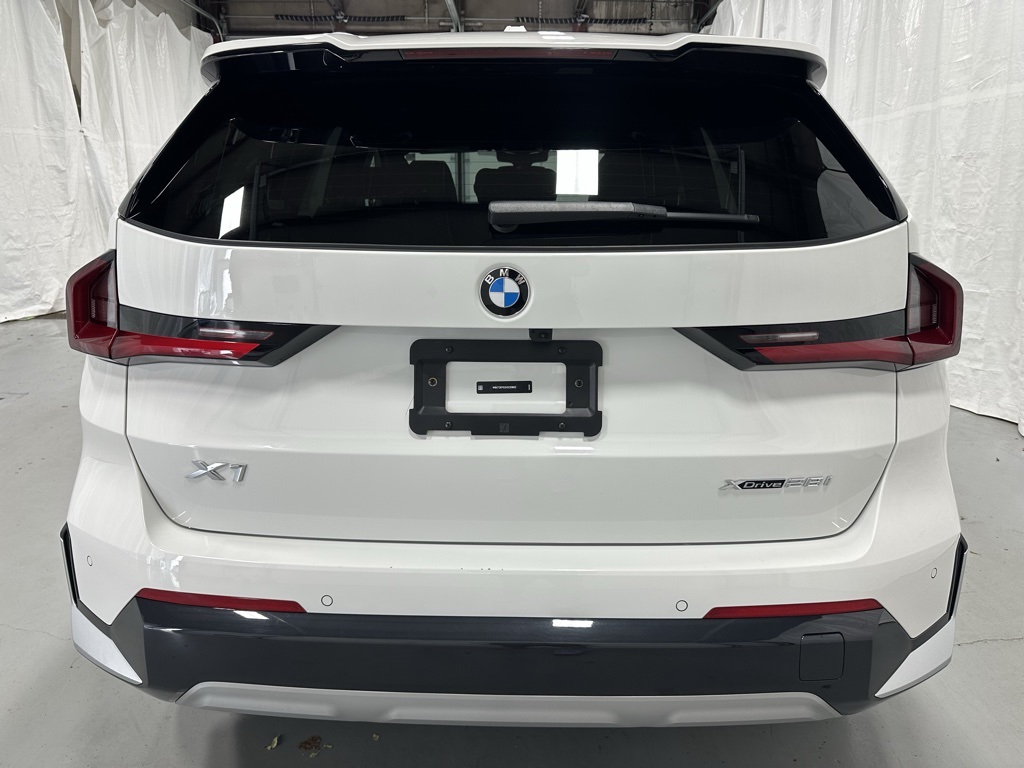 2025 BMW X1 xDrive28i Image 5 of 66