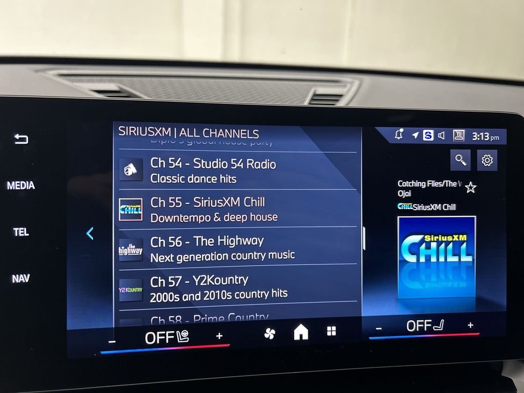 Vehicle image 17 of 29