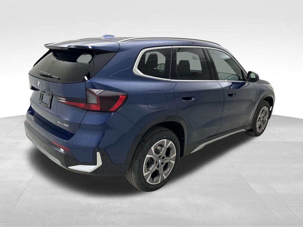 Vehicle image 6 of 29