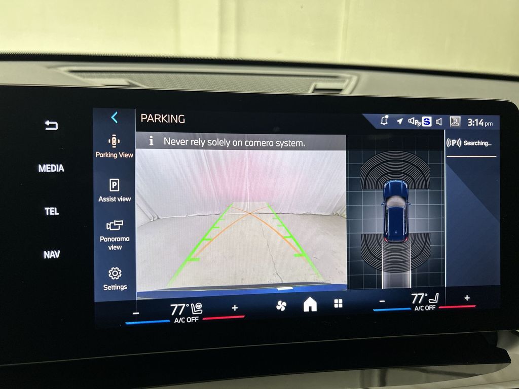 Vehicle image 18 of 29