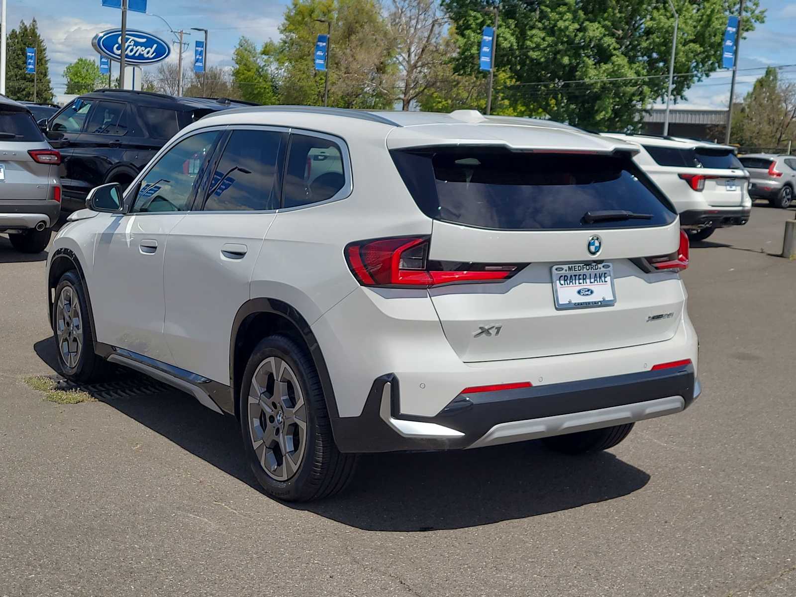 Vehicle image 11 of 29