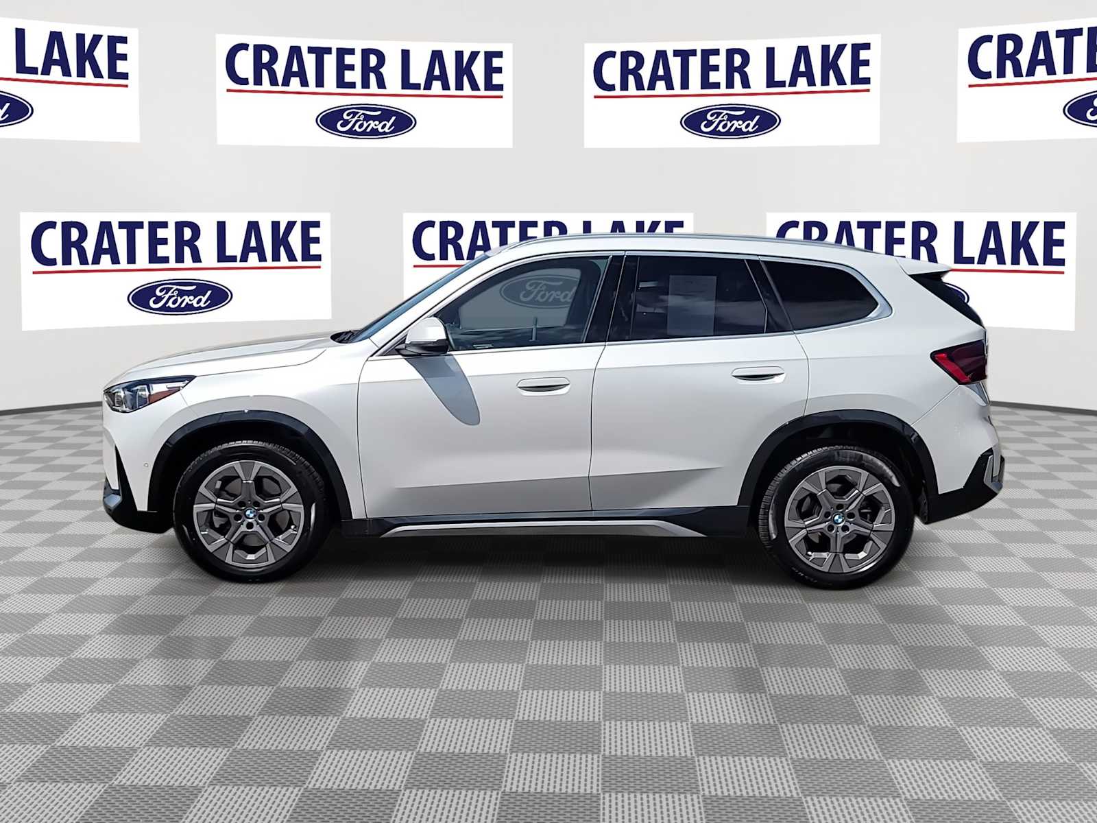 Vehicle image 12 of 29