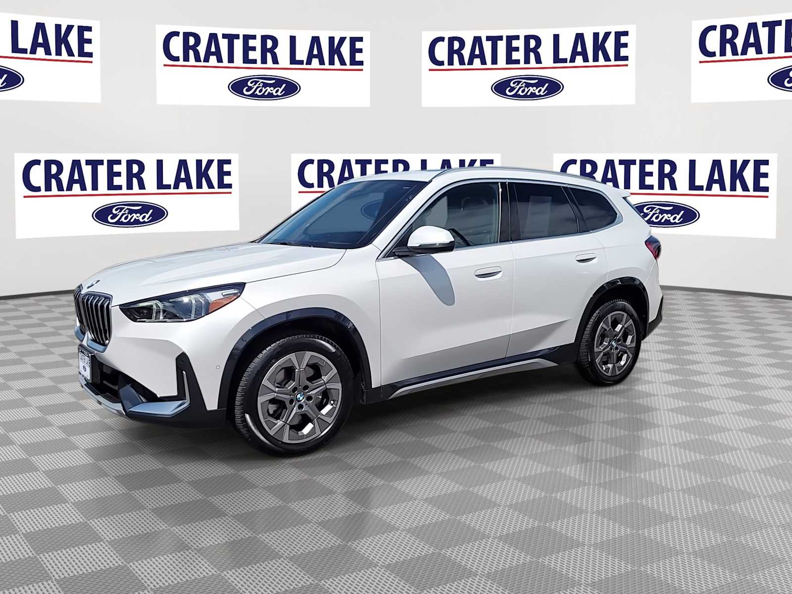 Vehicle image 2 of 29