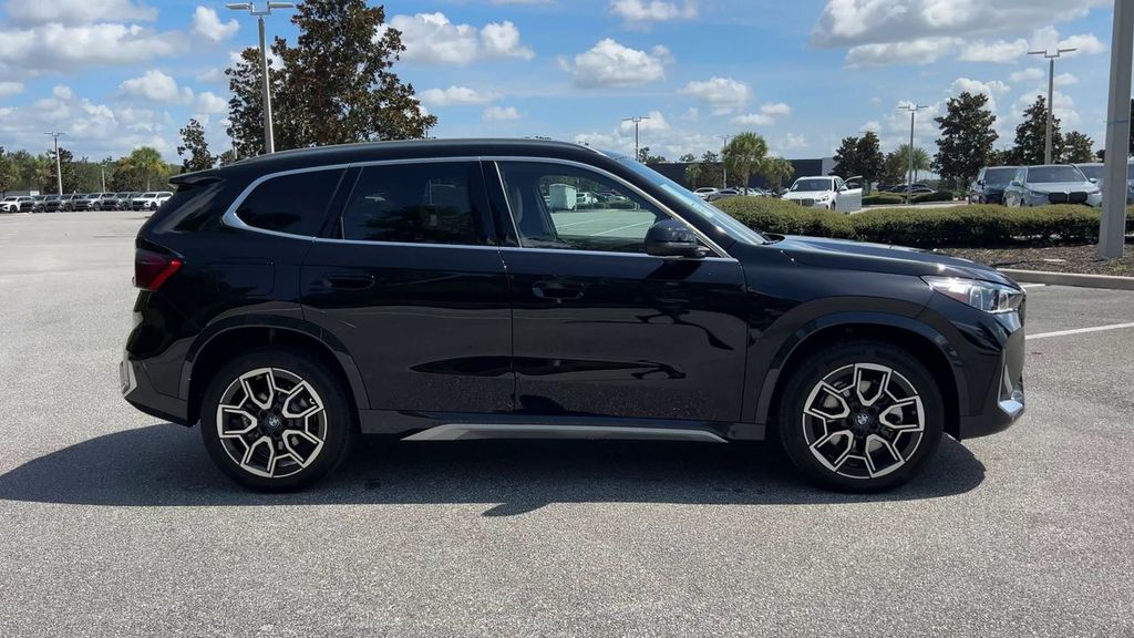 2025 BMW X1 xDrive28i Image 5 of 30