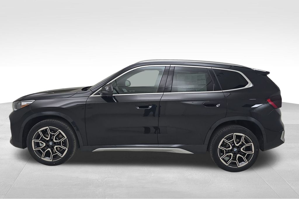 Vehicle image 9 of 30