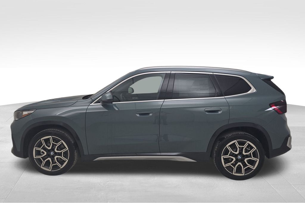 Vehicle image 9 of 30
