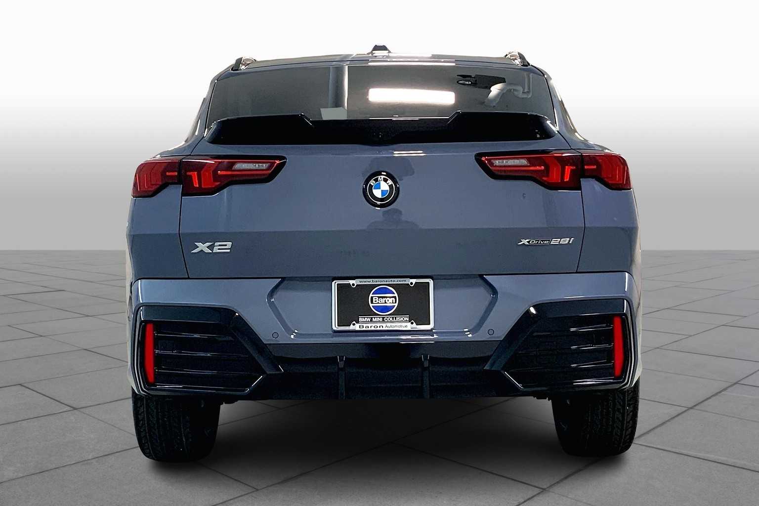 Vehicle image 5 of 22