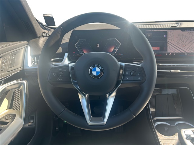 2025 BMW X2 xDrive28i Image 18 of 25
