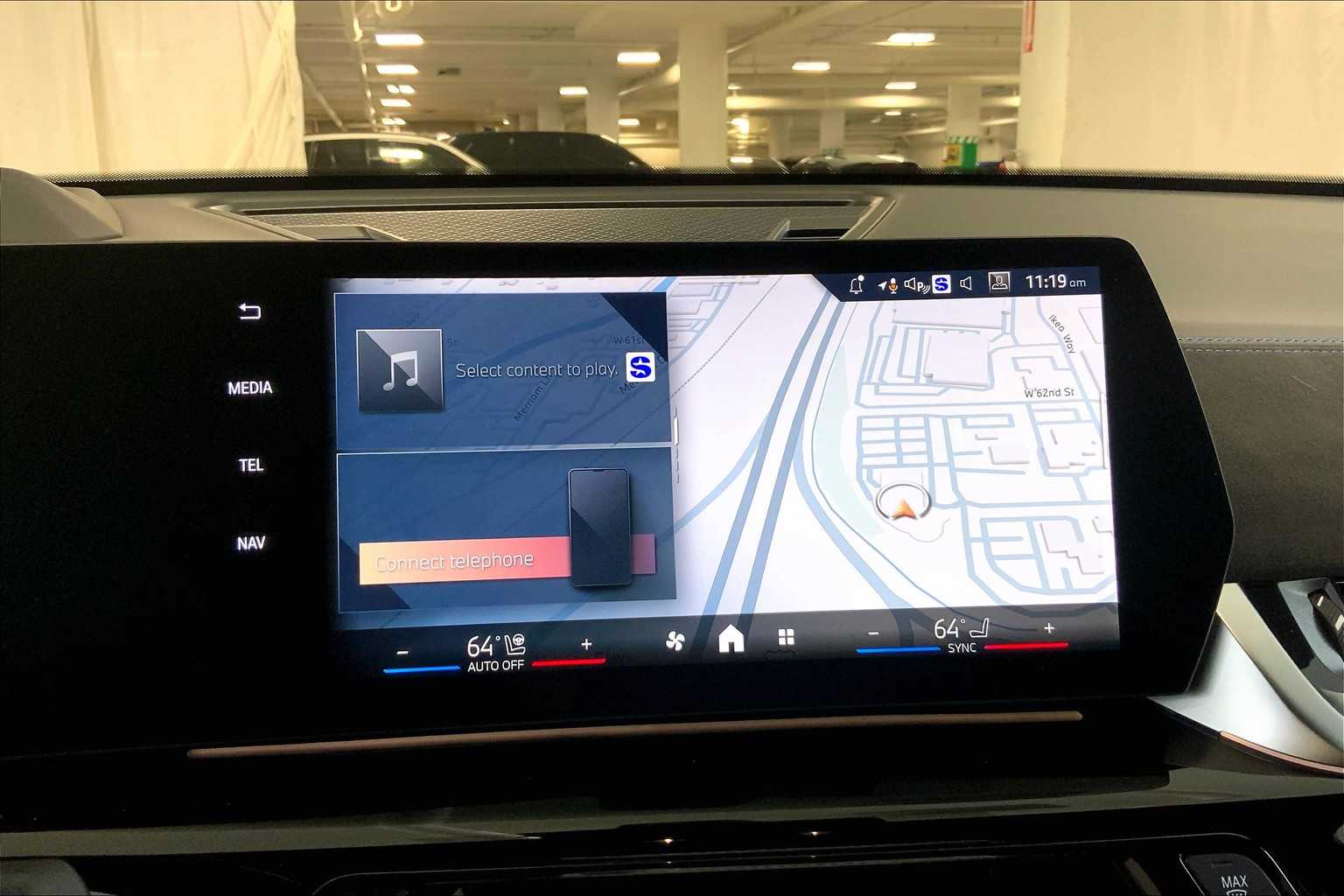 Vehicle image 18 of 22