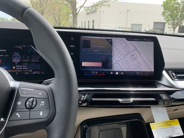 Vehicle image 31 of 37