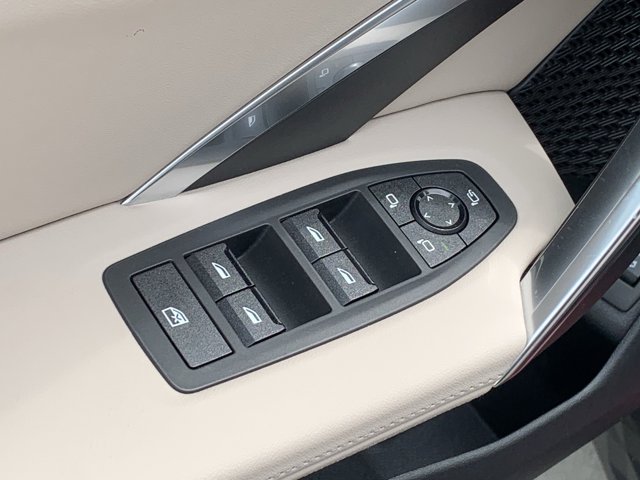 Vehicle image 37 of 37