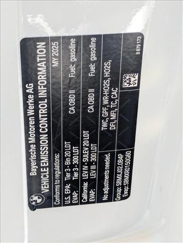 Vehicle image 17 of 18
