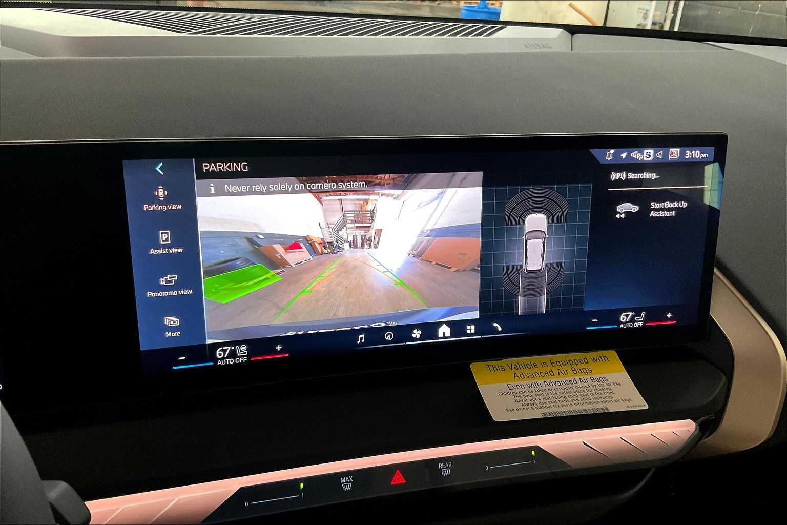 Vehicle image 21 of 34