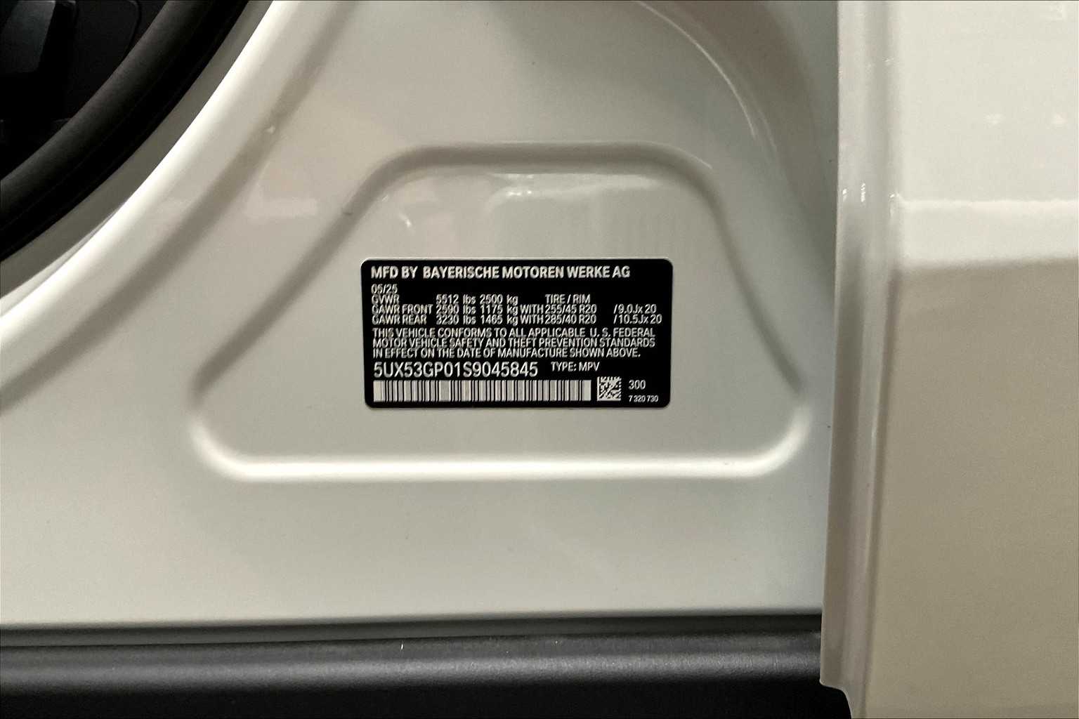 Vehicle image 7 of 34