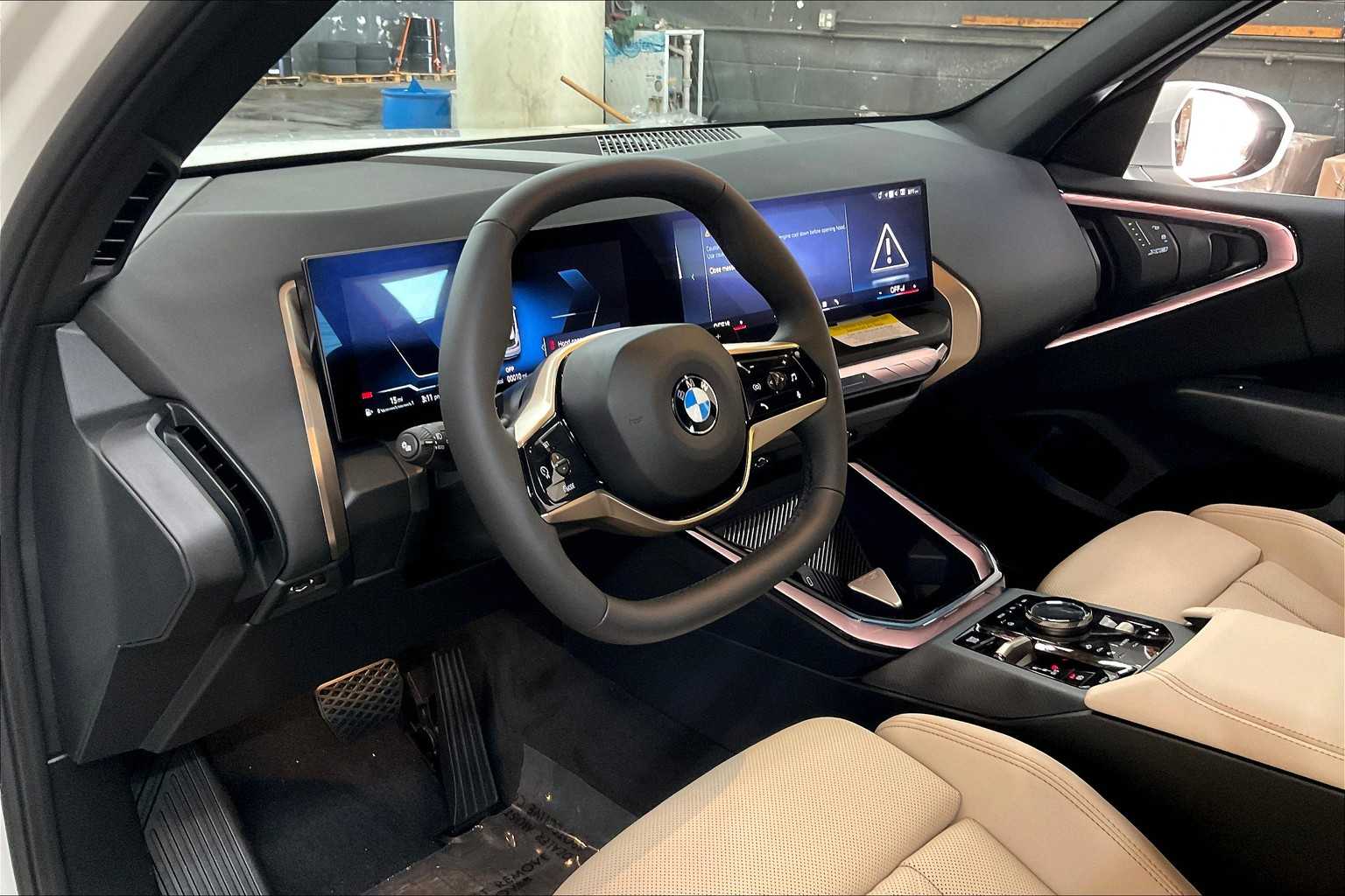 Vehicle image 9 of 34
