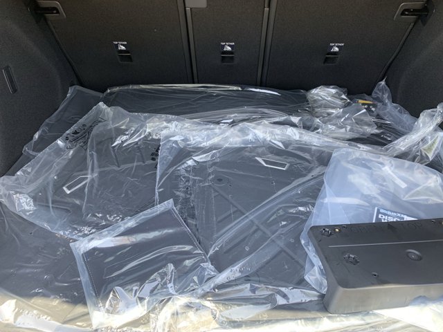 Vehicle image 11 of 37