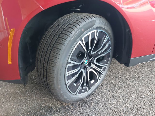 Vehicle image 11 of 39