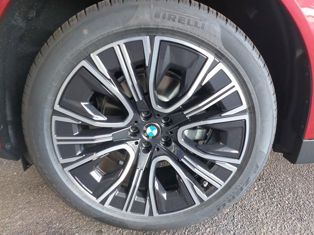 Vehicle image 10 of 39