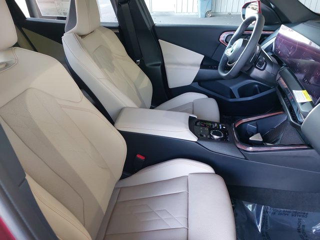 Vehicle image 16 of 39