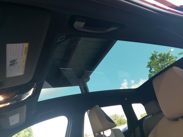 Vehicle image 18 of 39