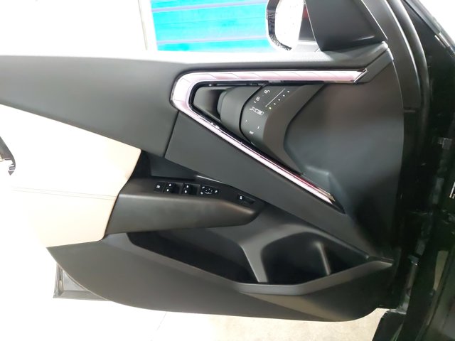Vehicle image 24 of 37