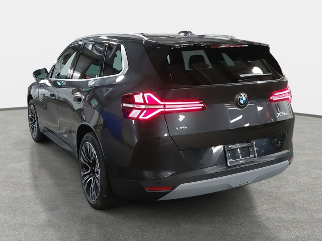 Vehicle image 7 of 38