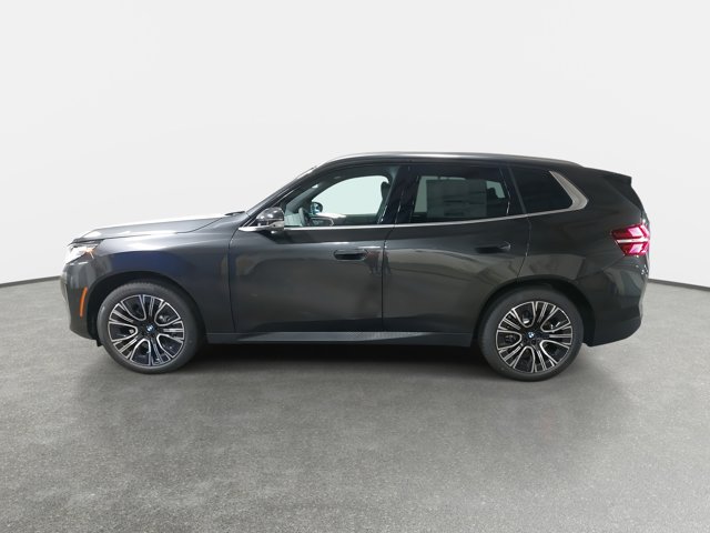 Vehicle image 8 of 38
