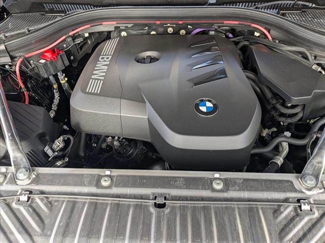 Vehicle image 7 of 18