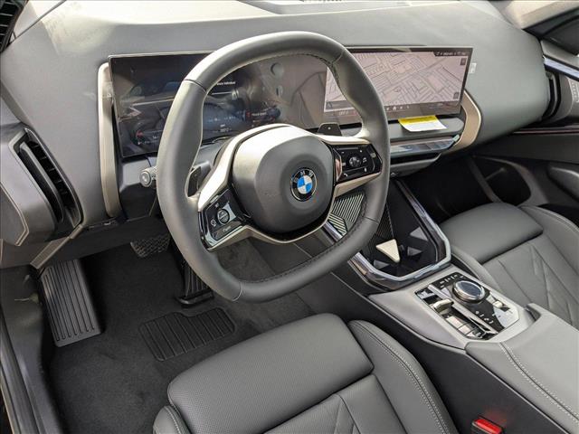 Vehicle image 10 of 18