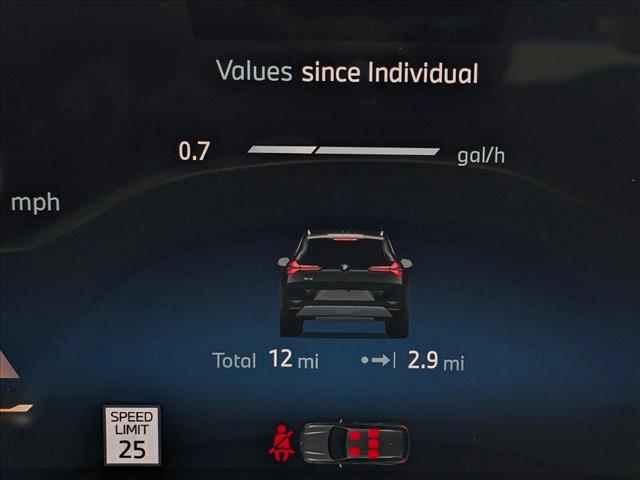 Vehicle image 12 of 18