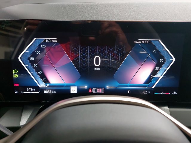 Vehicle image 21 of 38