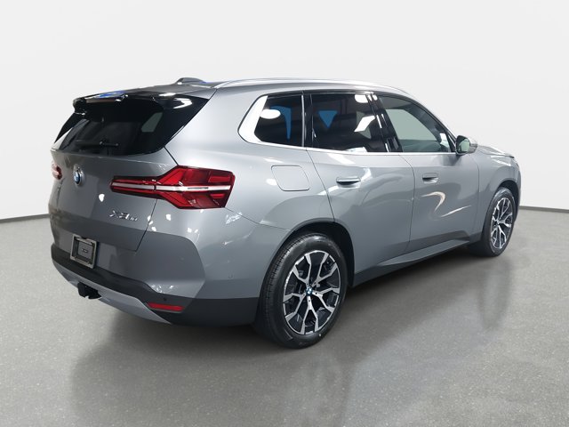Vehicle image 5 of 38
