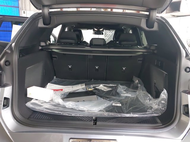 Vehicle image 12 of 38
