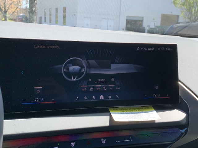 Vehicle image 26 of 37
