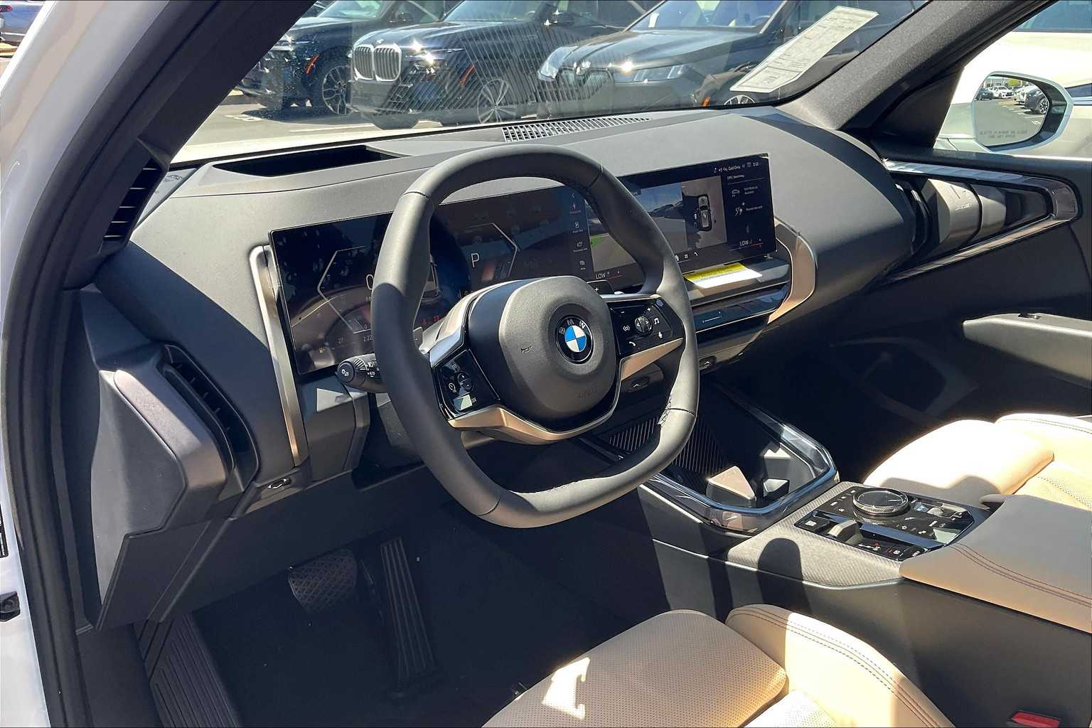 Vehicle image 8 of 31