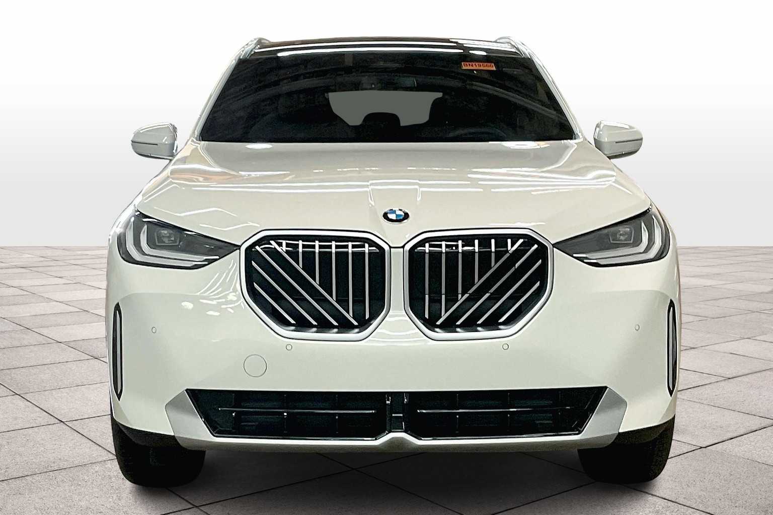 Vehicle image 2 of 33