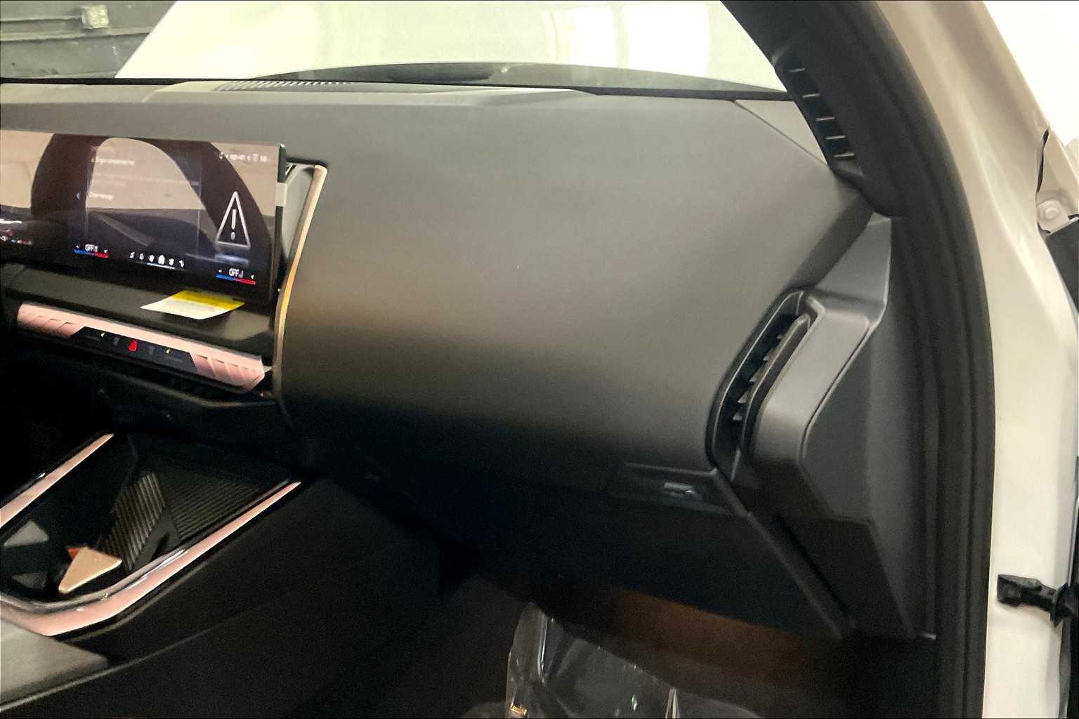 Vehicle image 33 of 33