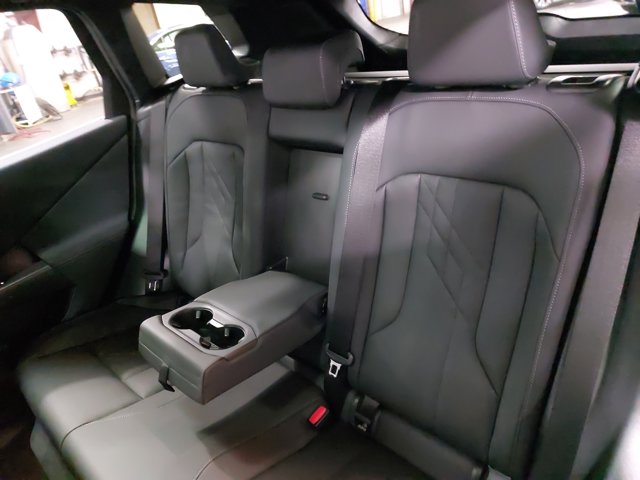 Vehicle image 15 of 38