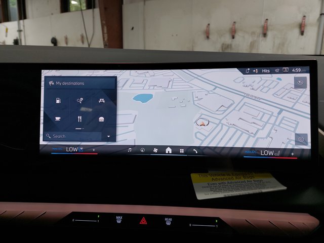 Vehicle image 22 of 38