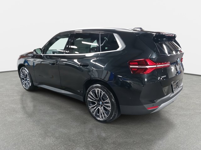 Vehicle image 7 of 38