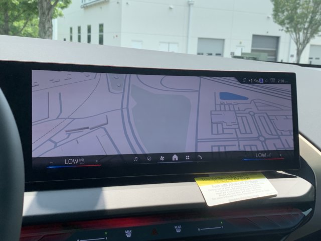 Vehicle image 24 of 37