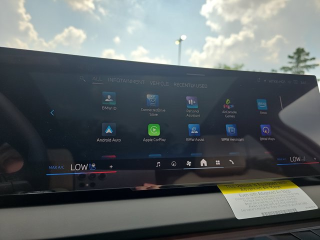 Vehicle image 23 of 39